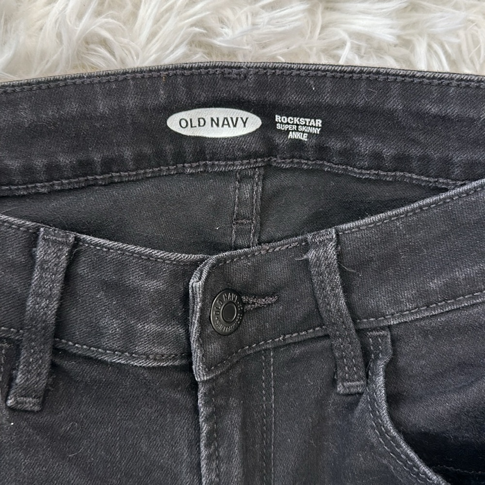 Distressed jeans - Picture 5 of 6